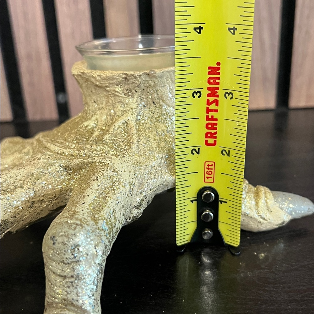 Large zombie hand candle holder - Picture 8 of 10